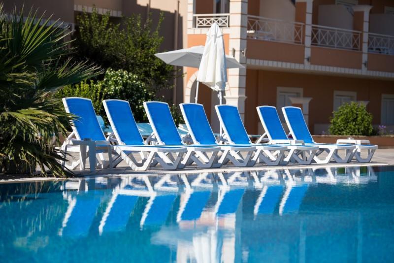 Kavos Plaza Hotel Dış mekan fotoğraf