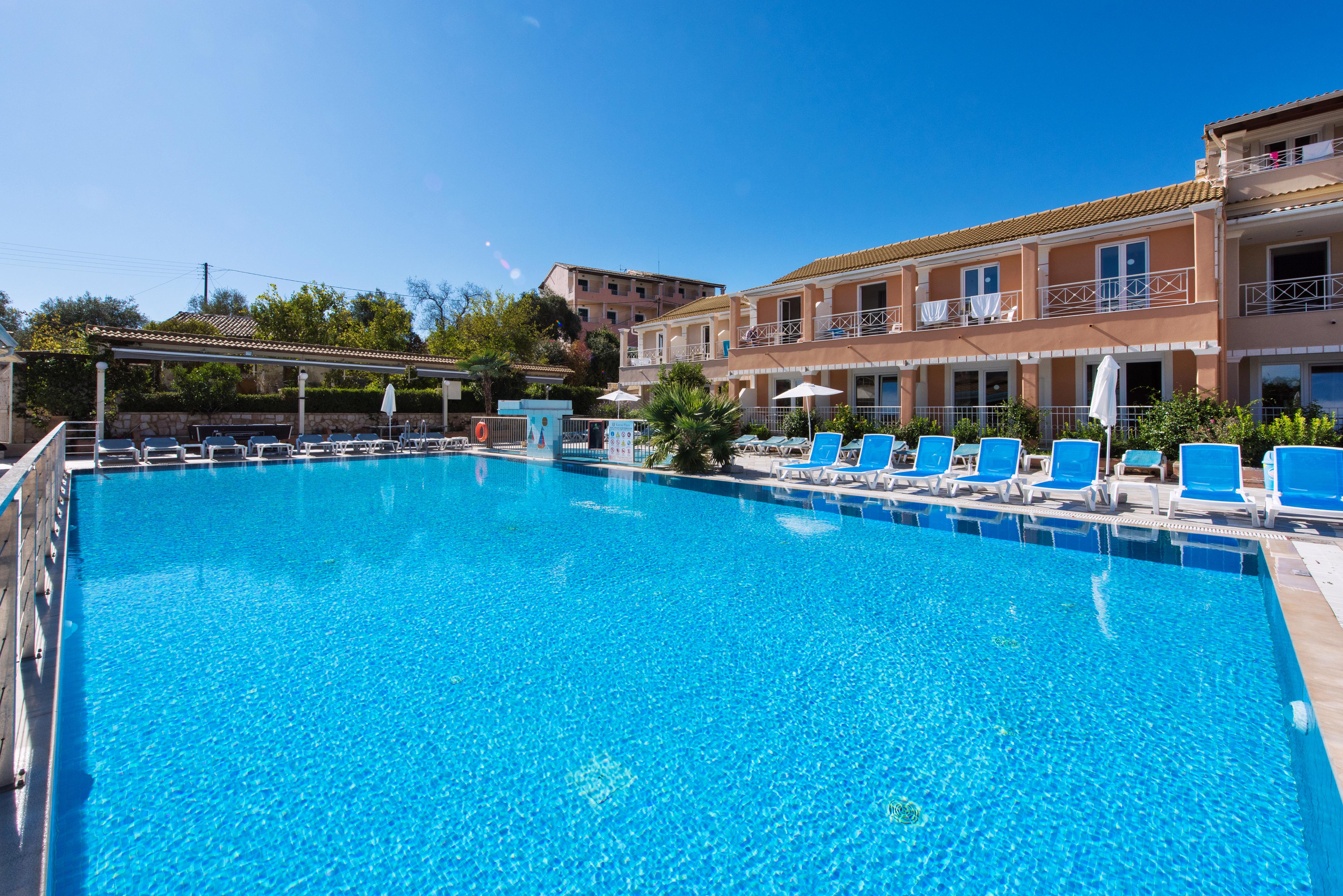 Kavos Plaza Hotel Dış mekan fotoğraf