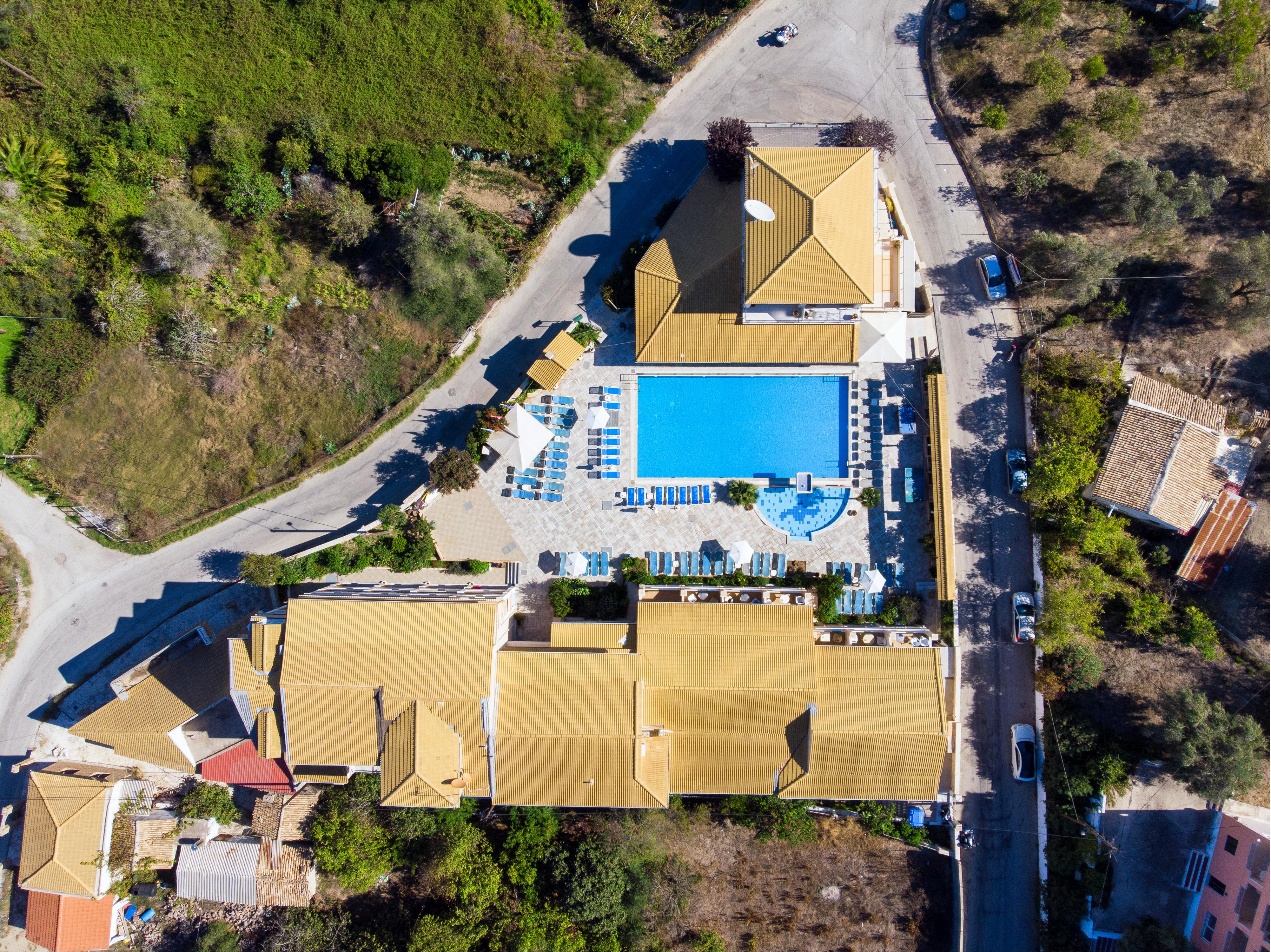 Kavos Plaza Hotel Dış mekan fotoğraf