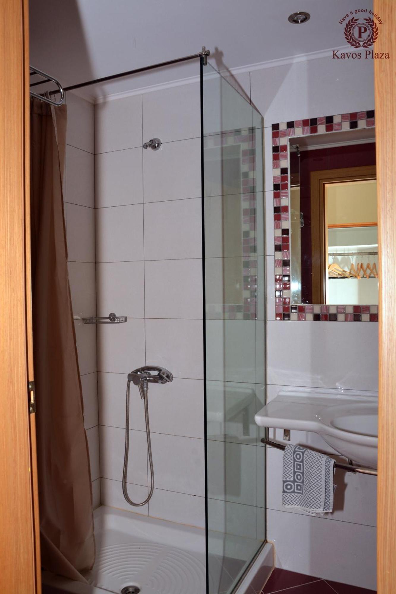 Kavos Plaza Hotel Dış mekan fotoğraf