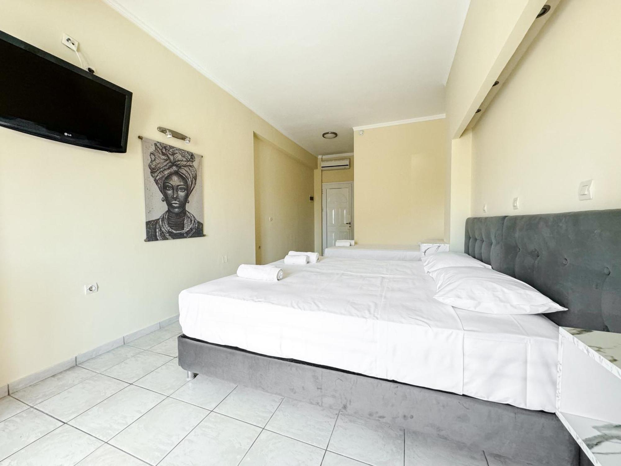 Kavos Plaza Hotel Dış mekan fotoğraf
