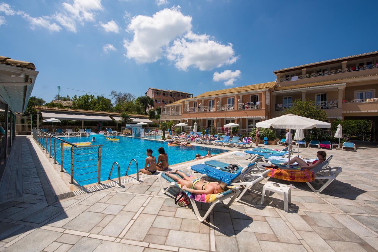 Kavos Plaza Hotel Dış mekan fotoğraf