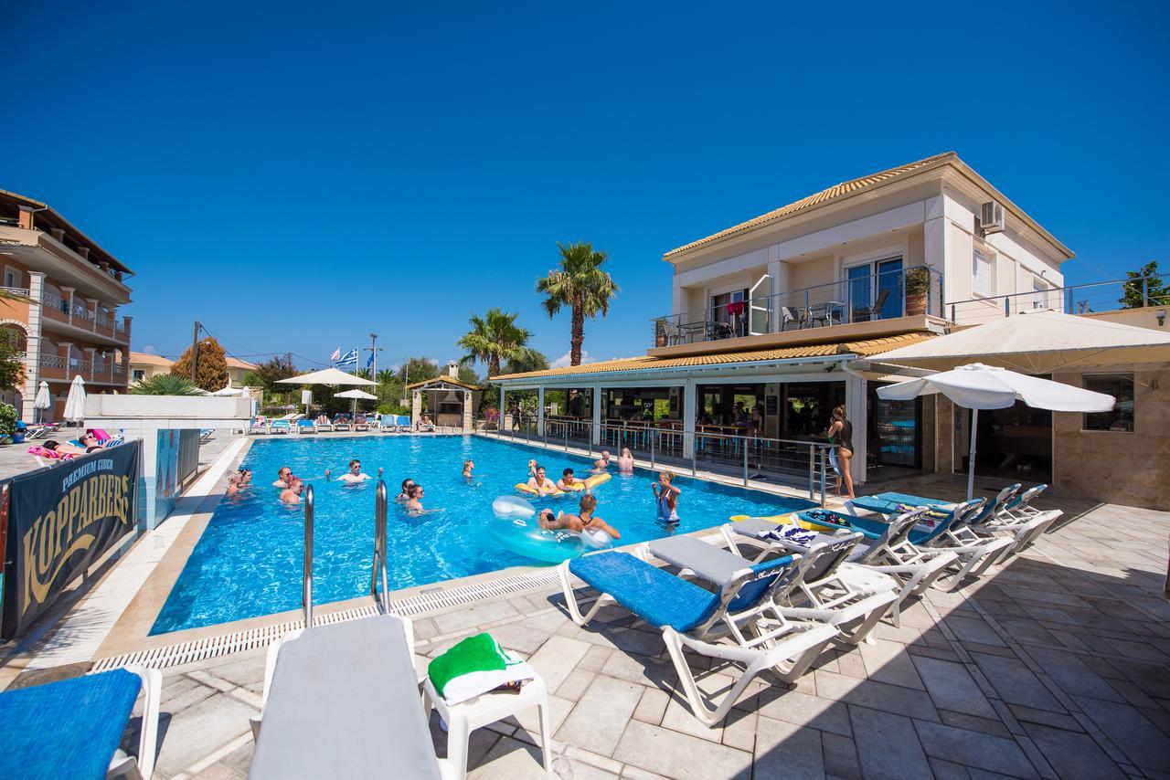 Kavos Plaza Hotel Dış mekan fotoğraf