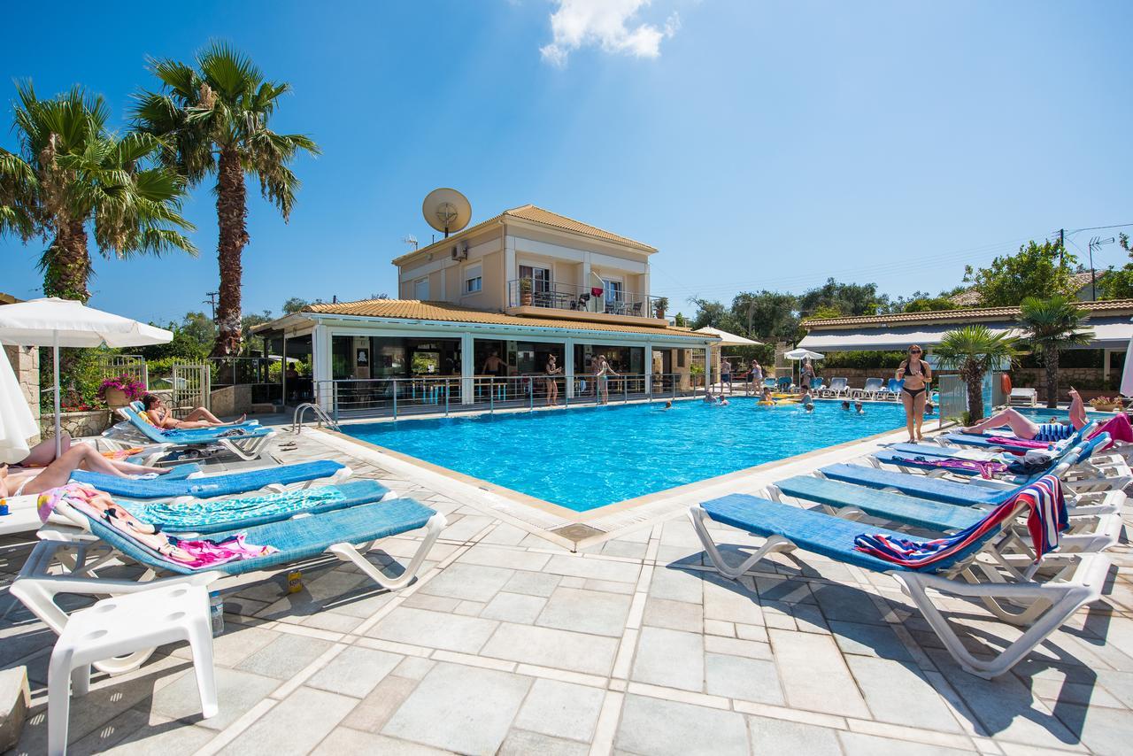 Kavos Plaza Hotel Dış mekan fotoğraf