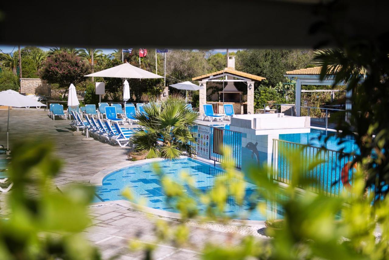 Kavos Plaza Hotel Dış mekan fotoğraf